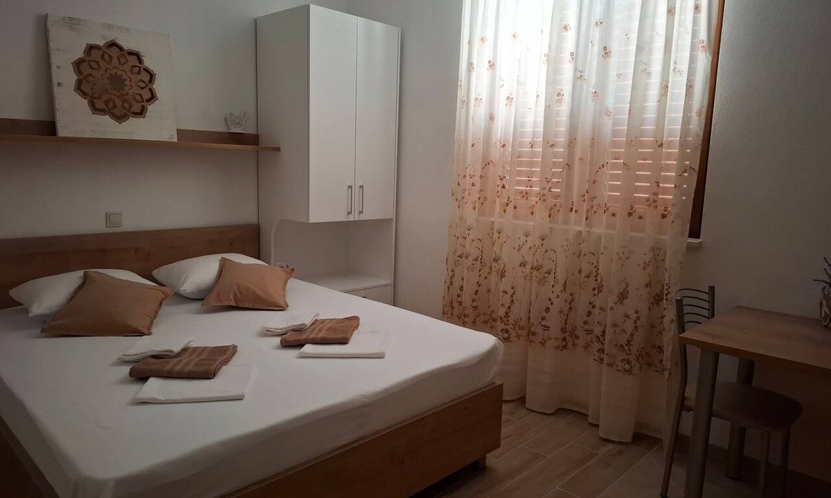 Igrane Apartment | Studio flat with air-conditioning Igrane, Makarska (AS-13535-a)