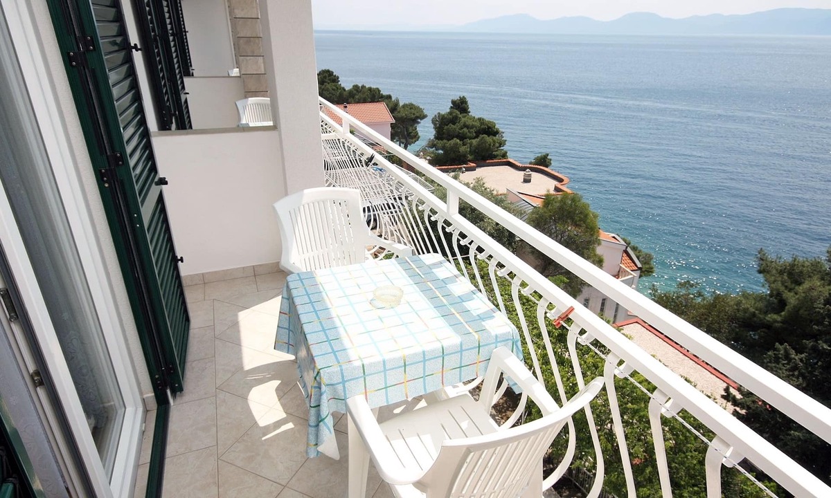 Drvenik Apartment | Studio flat with balcony and sea view Drvenik Gornja vala, Makarska (AS-4890-c)