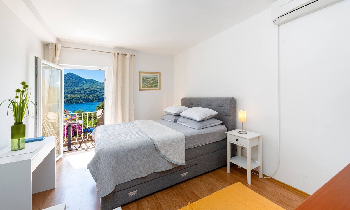Slano Apartment | Studio flat with balcony and sea view Slano, Dubrovnik (AS-2682-a)