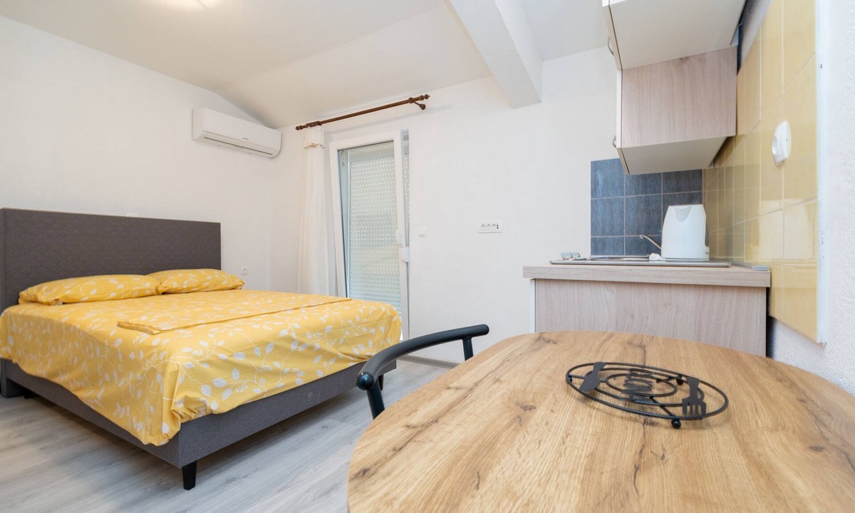Posedarje Apartment | Studio flat with terrace and sea view Posedarje, Novigrad (AS-21123-b)