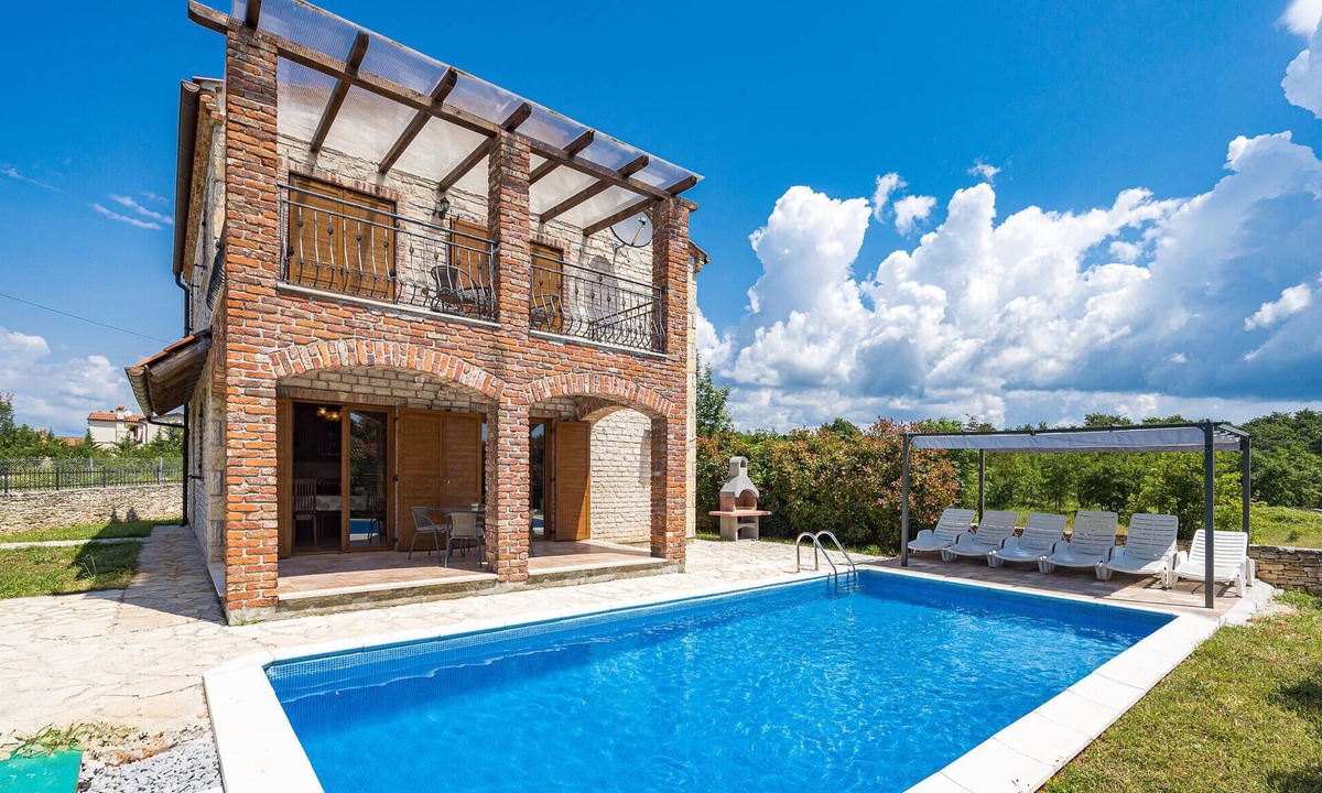 Cabrunici House | Stunning home in Cabrunici