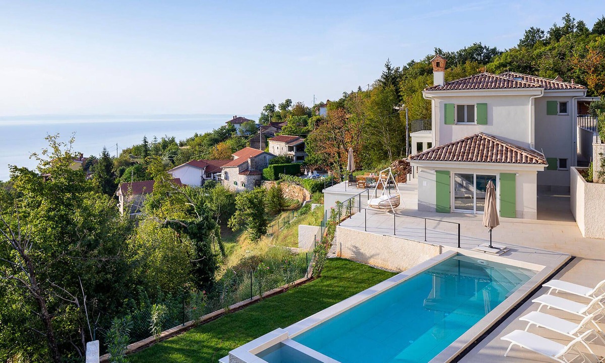 Opatija House | Stunning home in Dobrec with sauna