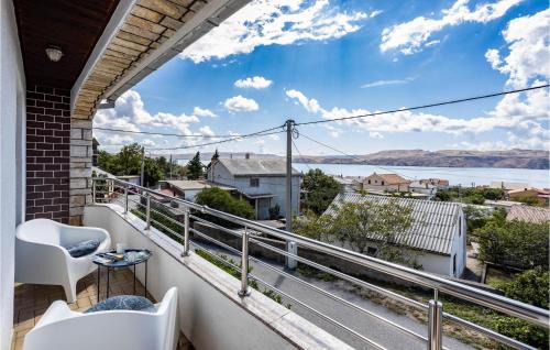 Karlobag House | Stunning Home In Karlobag With Wifi