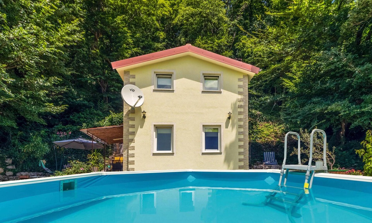 Kraljevica House | Stunning home in Krizisce