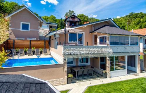 Novi Marof House | Stunning Home In Novi Marof With Sauna