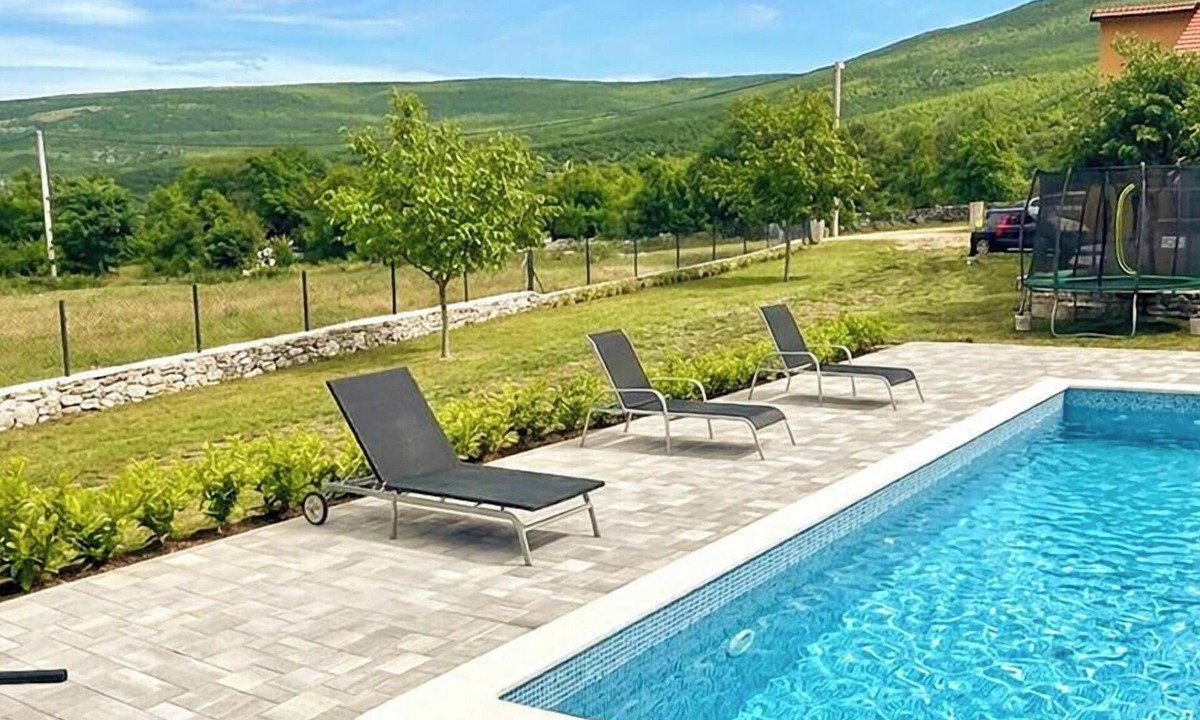 Sinj House | Stunning home in Sinj