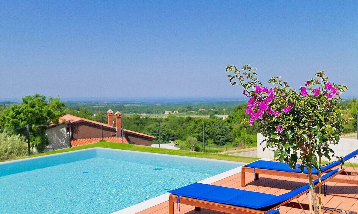 Strpacici Villa | Stunning private villa for 8 guests with A/C, WIFI, private pool, TV, patio and panoramic view