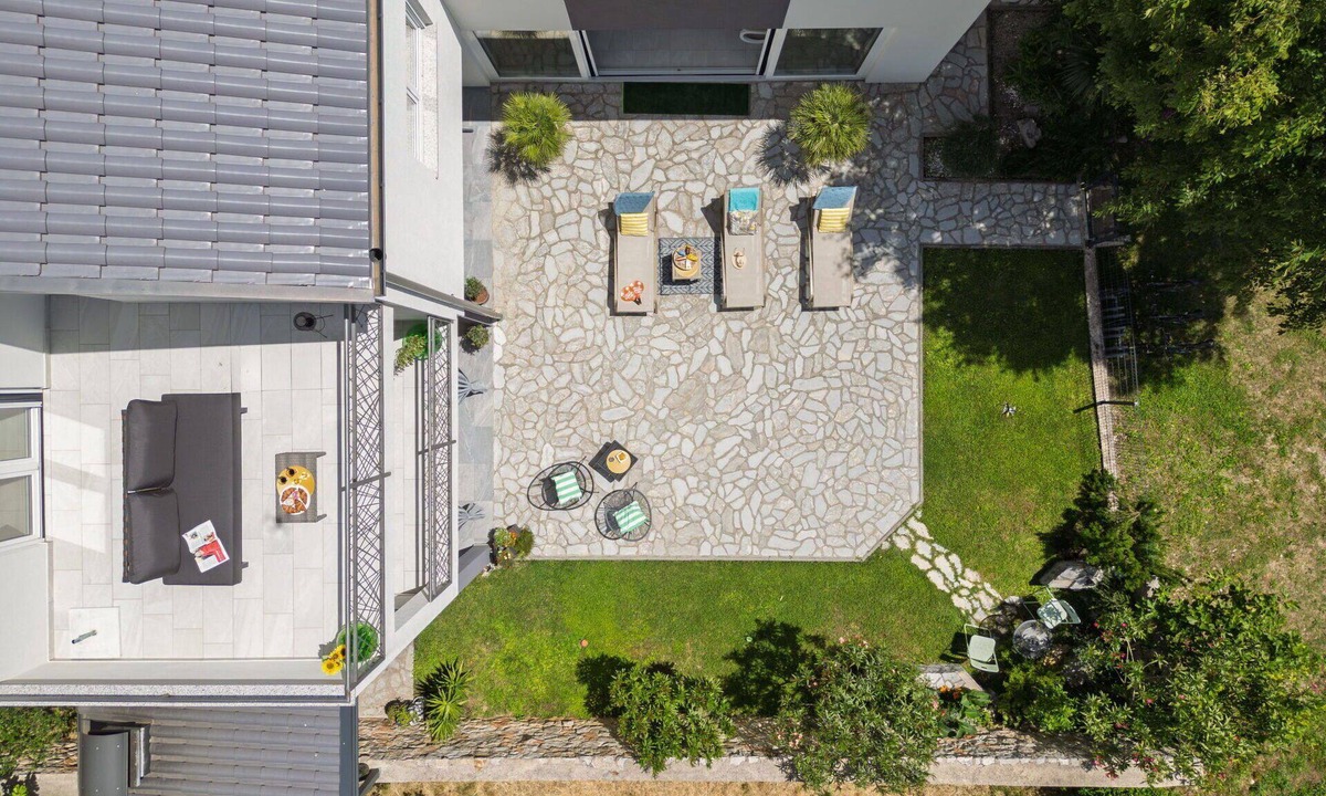 Tribalj House | Stunning private villa for 8 people with WIFI, private pool, A/C, TV, terrace and pets allowed