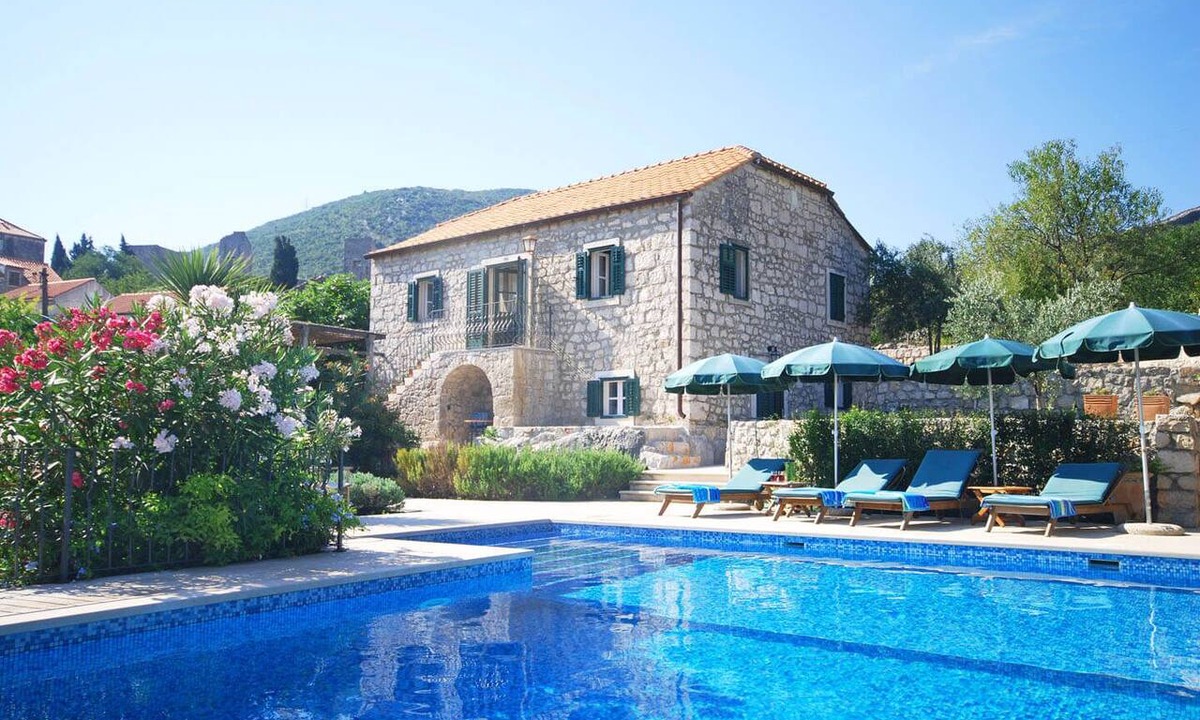 Mali Ston House | Stunning Stone 3 Bed Villa in Historic Mali Ston with Large Private Pool