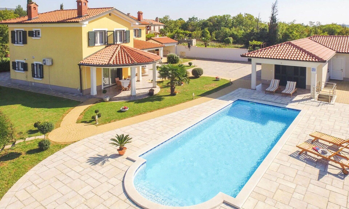 Trgetari House | Stunning villa for 5 guests with private pool, WIFI, A/C, TV and terrace