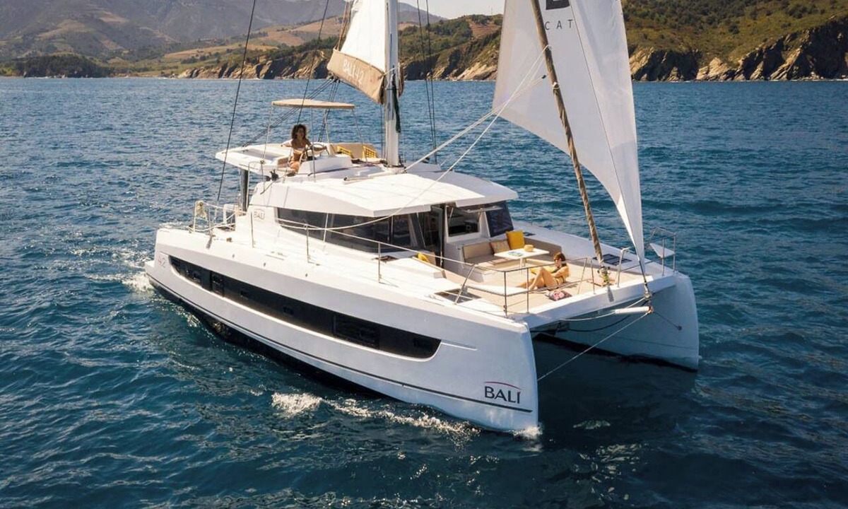 Businci Boat Rental | Sun-kissed Sailing Adventure in Split-Dalmatia, Croatia