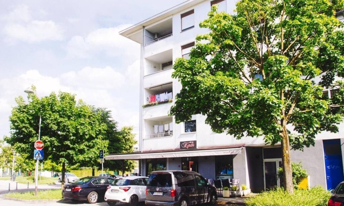 Novi Zagreb Apartment | Sunny day -Arena Zagreb, 2 bathrooms