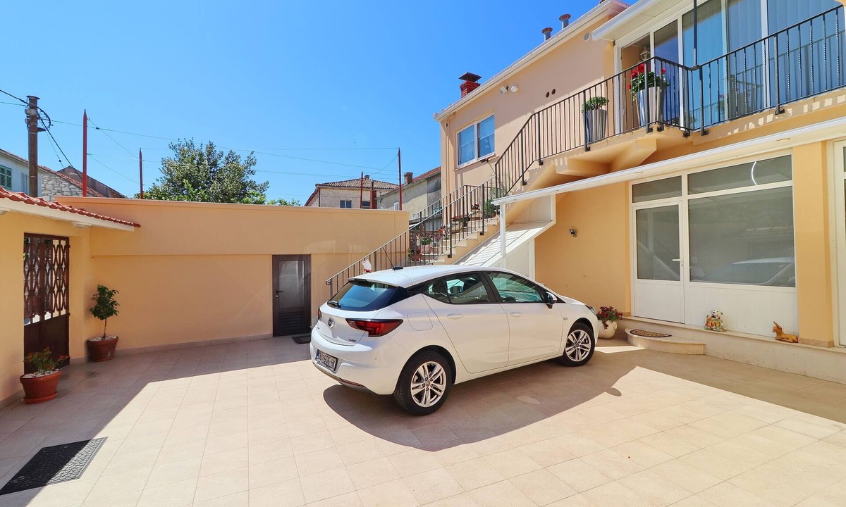 Vela Luka Apartment | Sunshine Apartment Doda