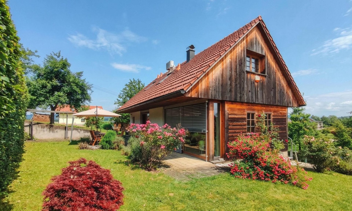 Metlika Ski Chalet | Tailor's House/w Sauna near Kolpa River, Gradac, Slovenia
