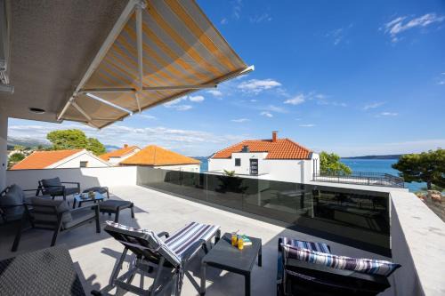 Kastel Stari Apartment | Terrace Kastela