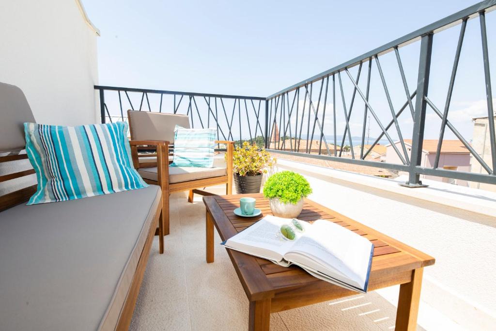 Vrpolje Apartment | The Jazz Makarska Apartment, Old town located,free parking
