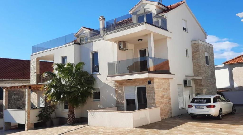 Tribunj Apartment | The Nikolic Suites - Villa Wögenstein