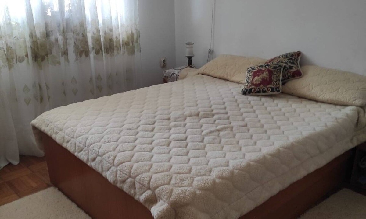 Pridraga Apartment | Three bedroom apartment with terrace and sea view Pridraga - Cuskijaš, Novigrad (A-24025-b)