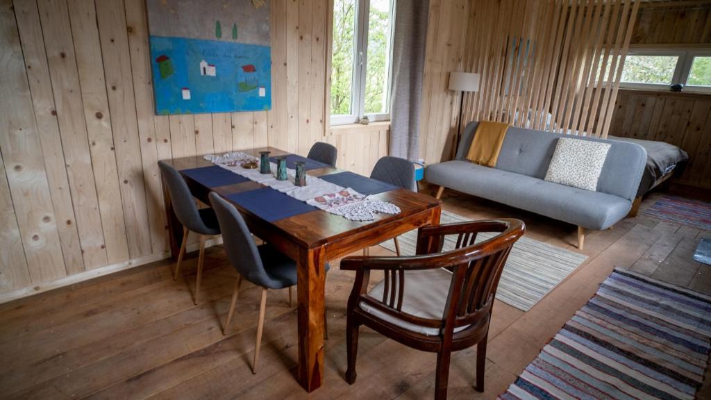 Plaski Apartment | Three Little Birds Artists Residence