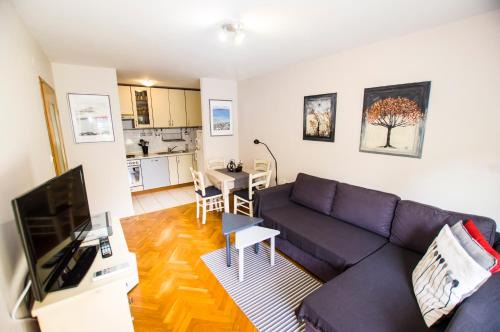 Spadici Apartment | Trisi Apartment