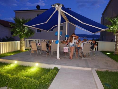 Duce Apartment | Two Palms