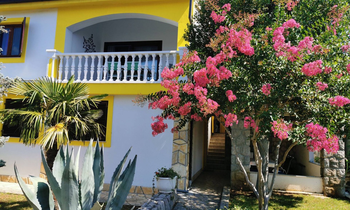 Klanfari Apartment | Vacation home Apartment in Croatia with sea view - AP2