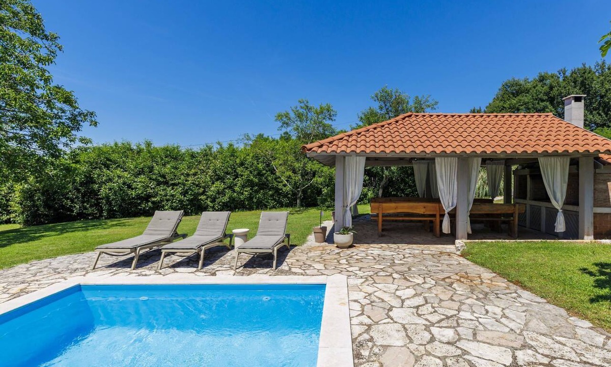 Brecevici House | Vacation home Elli by Interhome