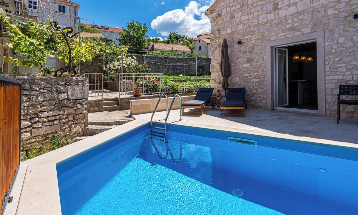 Nerezise House | Vacation home Nina by Interhome