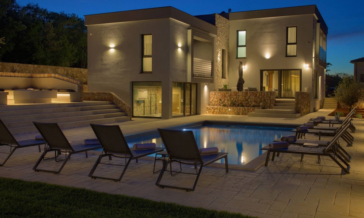 Vrh House | Vacation home Miryam by Interhome