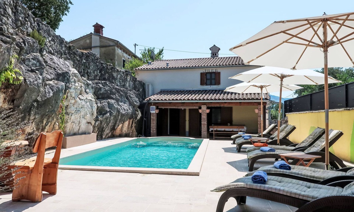 Susnjevica House | Vacation home Nika by Interhome
