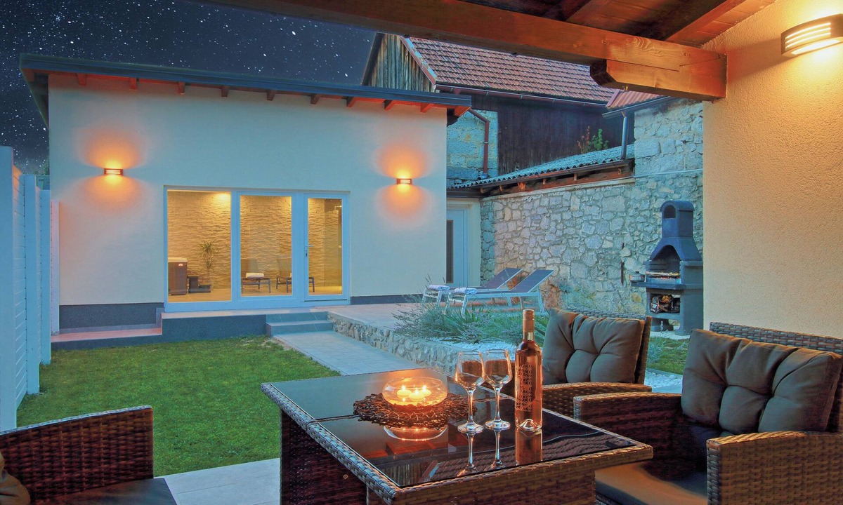 Brinje House | Vacation home with private wellness area and fenced garden in a quiet location.