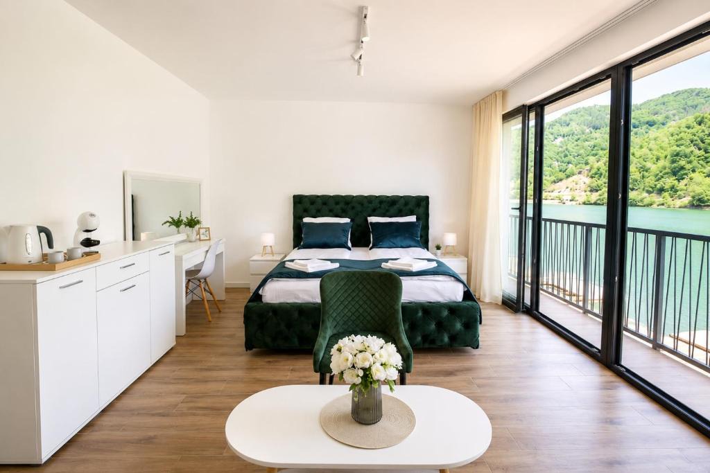 Milici House | Vila Lago Verde