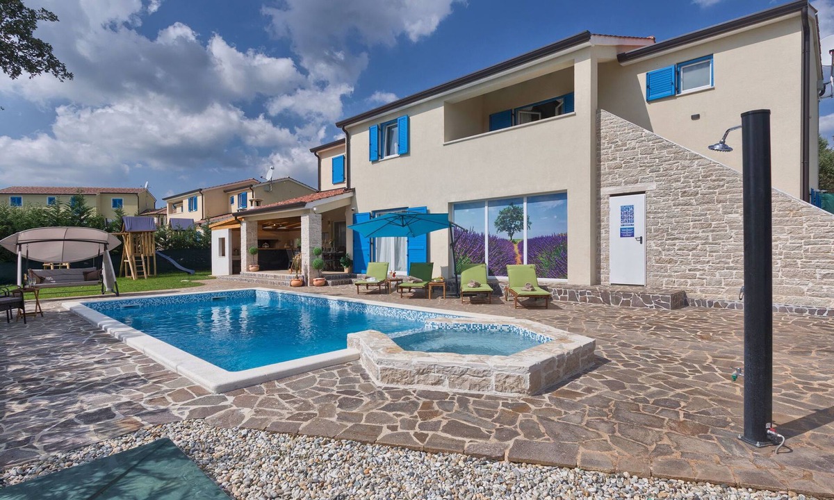 Muzini House | Villa 1522 by Interhome