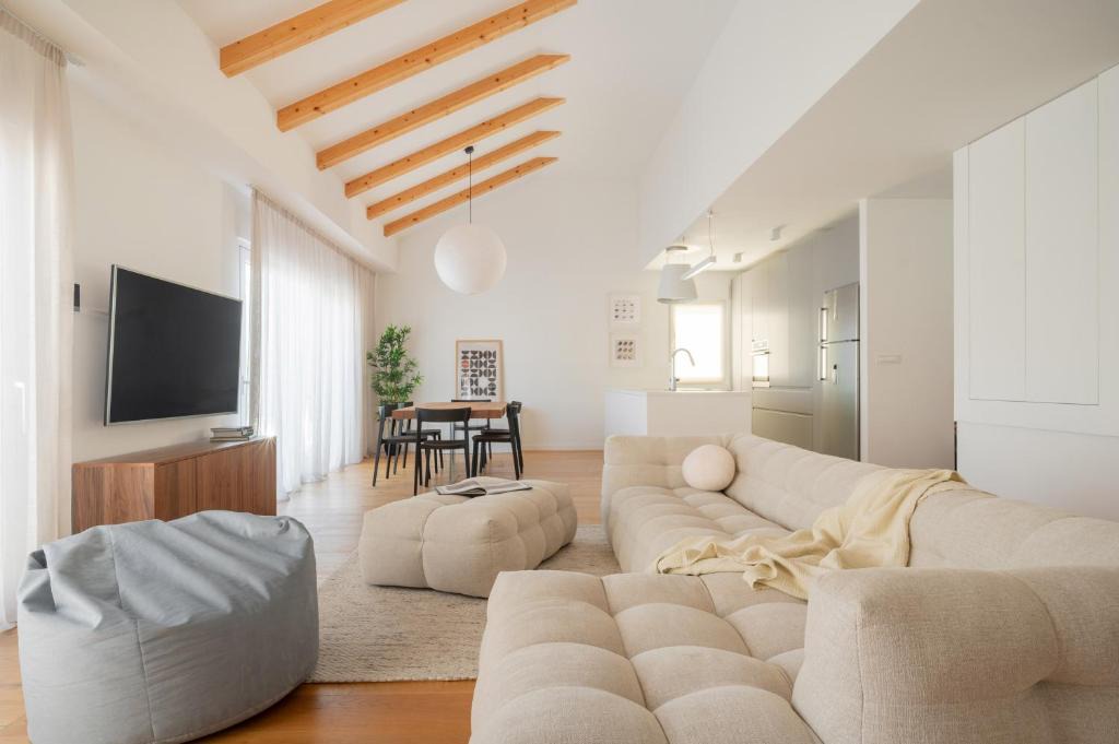 Kastel Kambelovac Villa | Villa Activitas - Professional Fitness & Pool