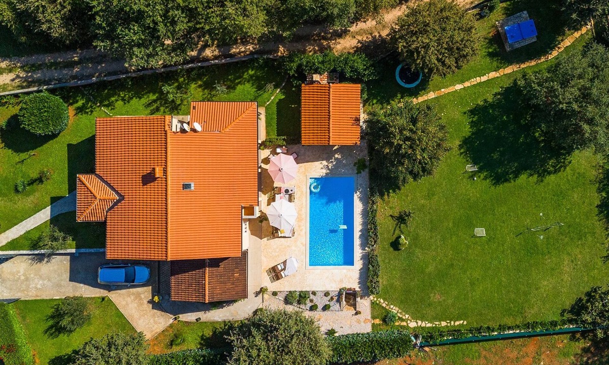 Heraki Villa | Villa Alma by Villas Guide