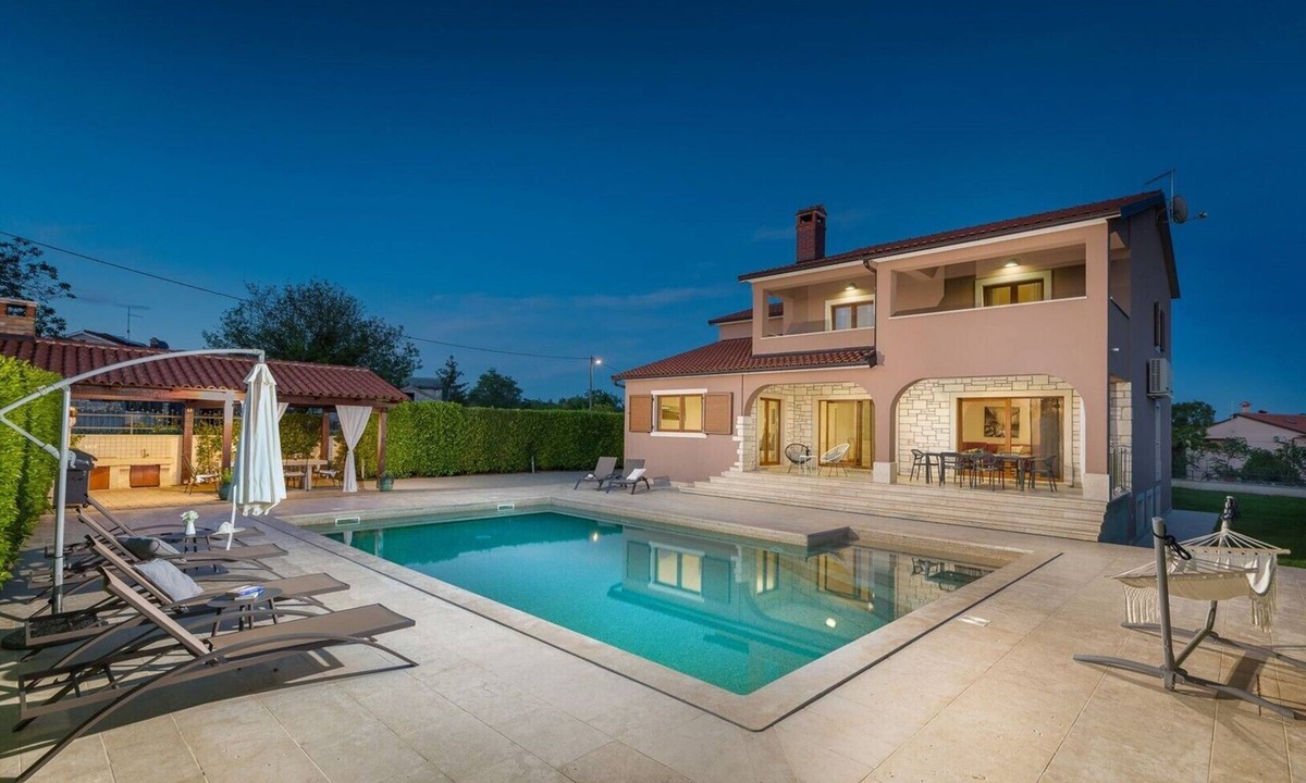 Sveti Petar u Sumi Villa | Villa Anastasia - charming villa with beautiful garedn and large private pool