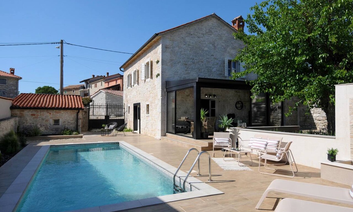 Markovac Villa | Villa Angelina - design stone house in Markovac
