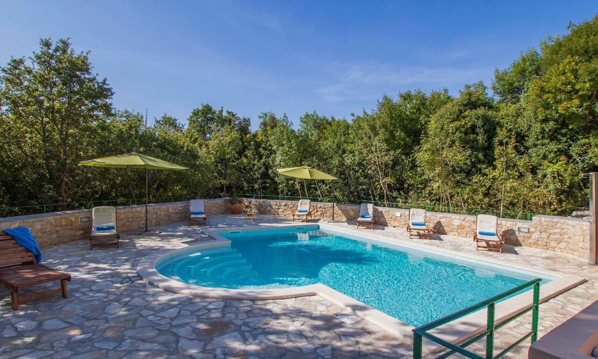 Stanisovi House | Villa Biljana, mit Zugang zu zwei Gemeinschaftspools by Interhome