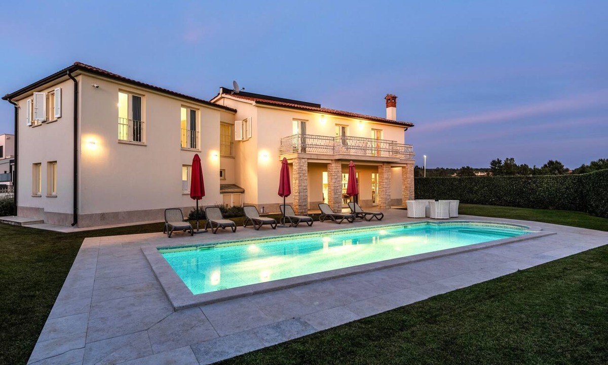 Labinci House | Villa Bincila by Interhome