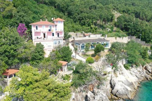 Moscenicka Draga Bed & Breakfast | VILLA BISER