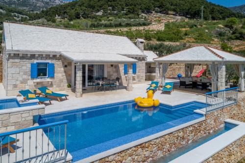 Bol Villa | Villa Blue Sky