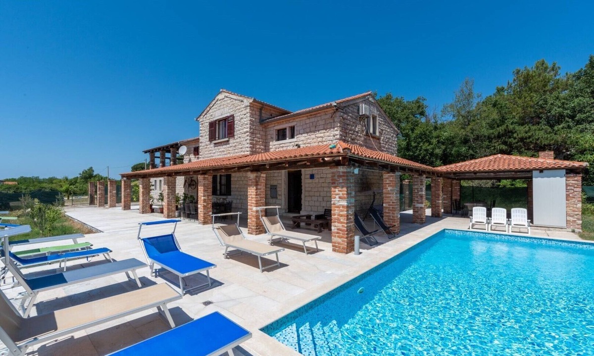 Markovac Villa | Villa Caffe La Parenzana in Visnjan for rent