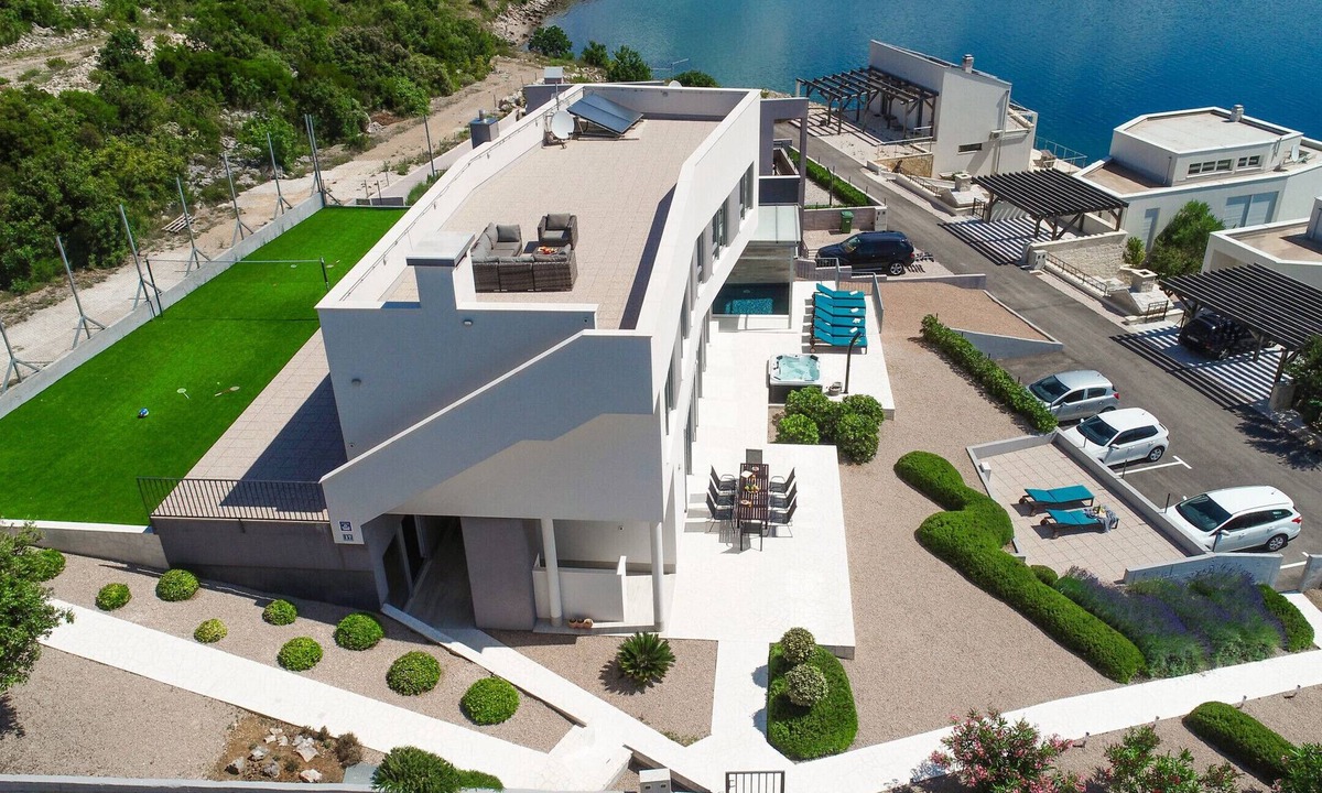 Posedarje Villa | Villa Costabella with heated pool