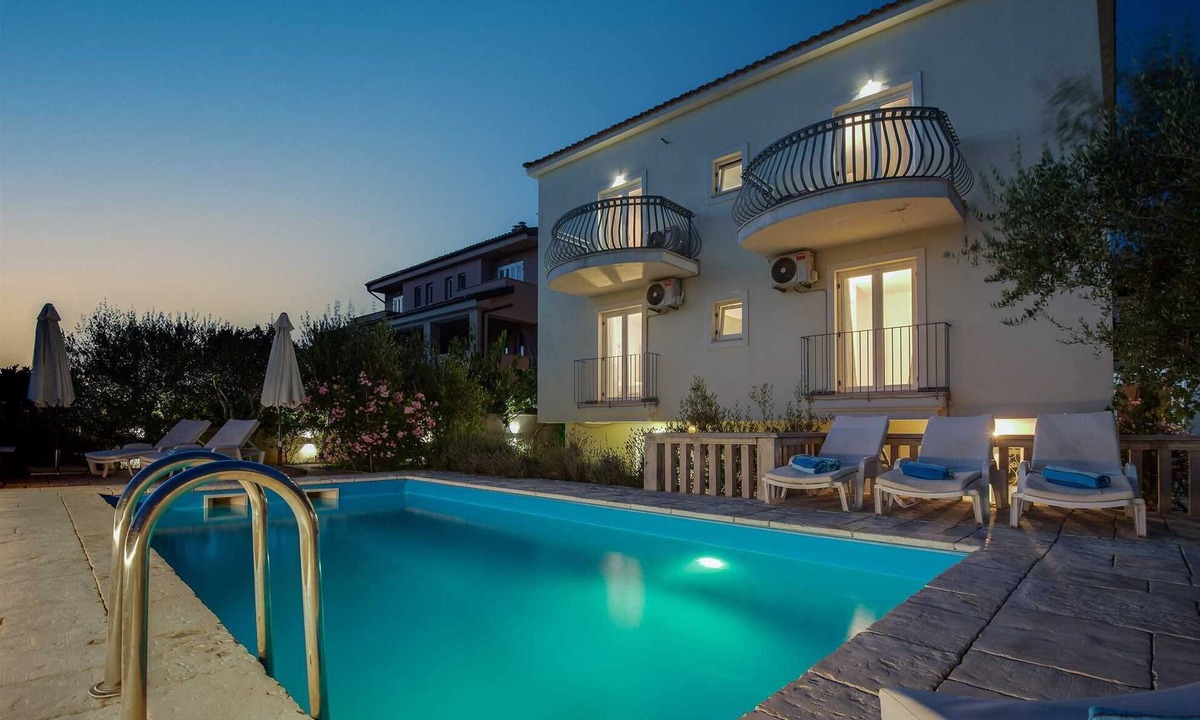 Milohnici Villa | Villa Dada with pool, Seaview and playroom