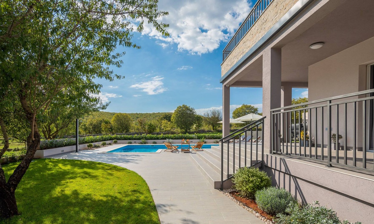 Dicmo Villa | Villa Dali - Luxury holiday house in relaxing area