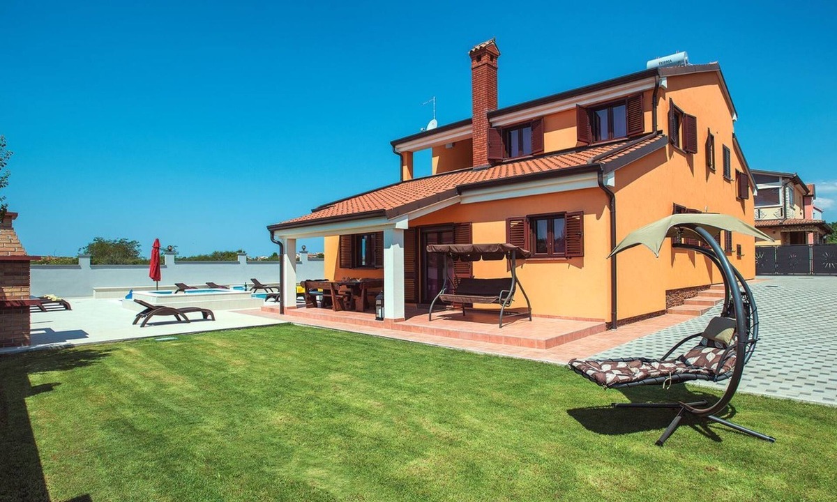 Valdebek House | Villa Erica by Interhome