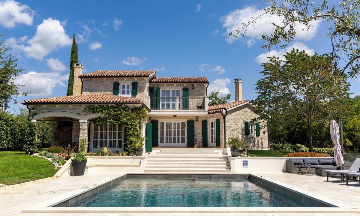 Baderna House | Villa Experience with Private Pool & Wine Cellar