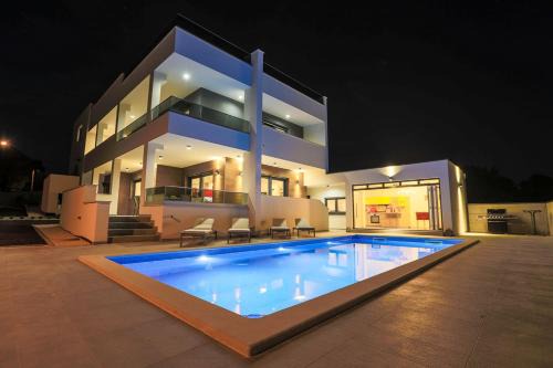 Medulin Villa | Villa Histra with Private Pool and Sea View