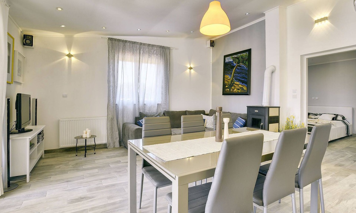 Peroj Villa | Villa in Peroj near the Sea with Terrace