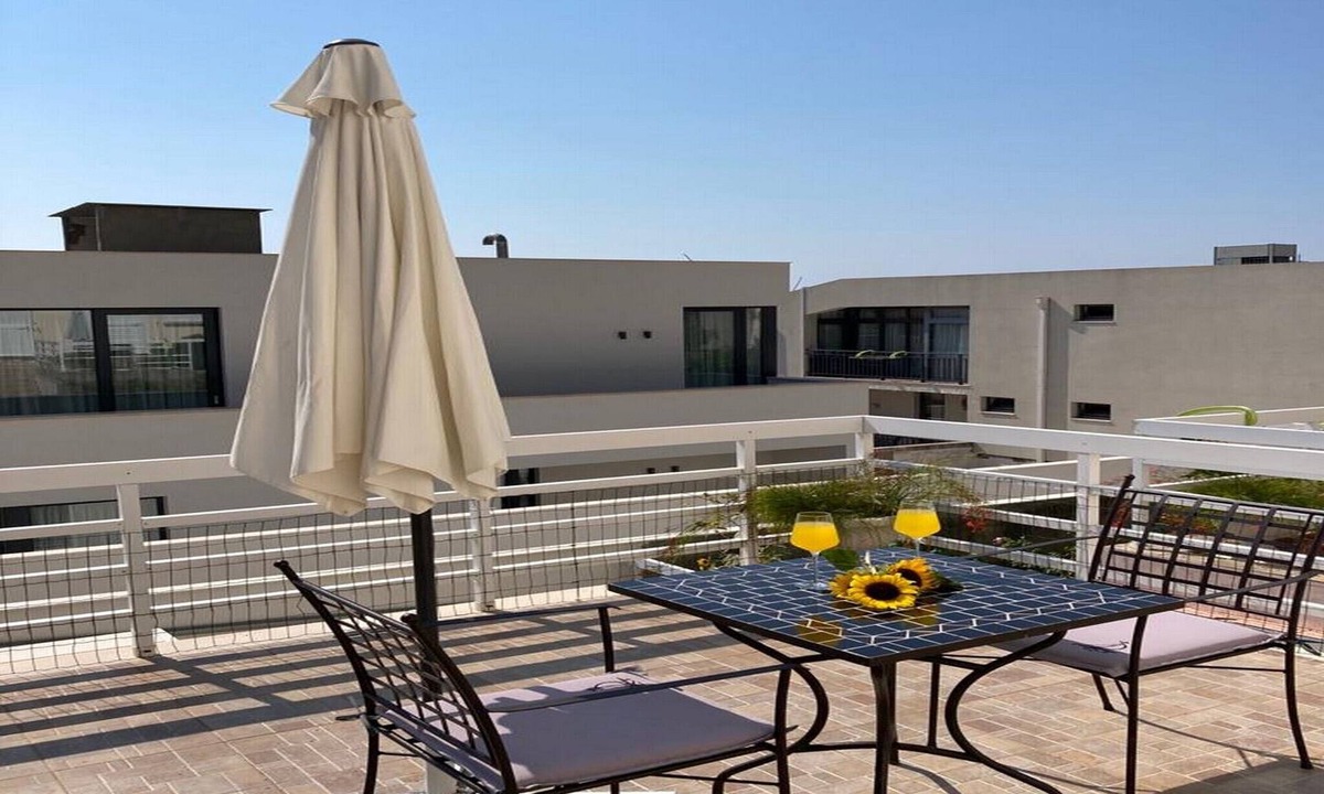 Gornji Kono House | Villa Katarina - Comfort Double Room with Terrace (Ground Floor)